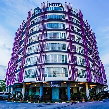 Win Hotel Sibu Exterior photo