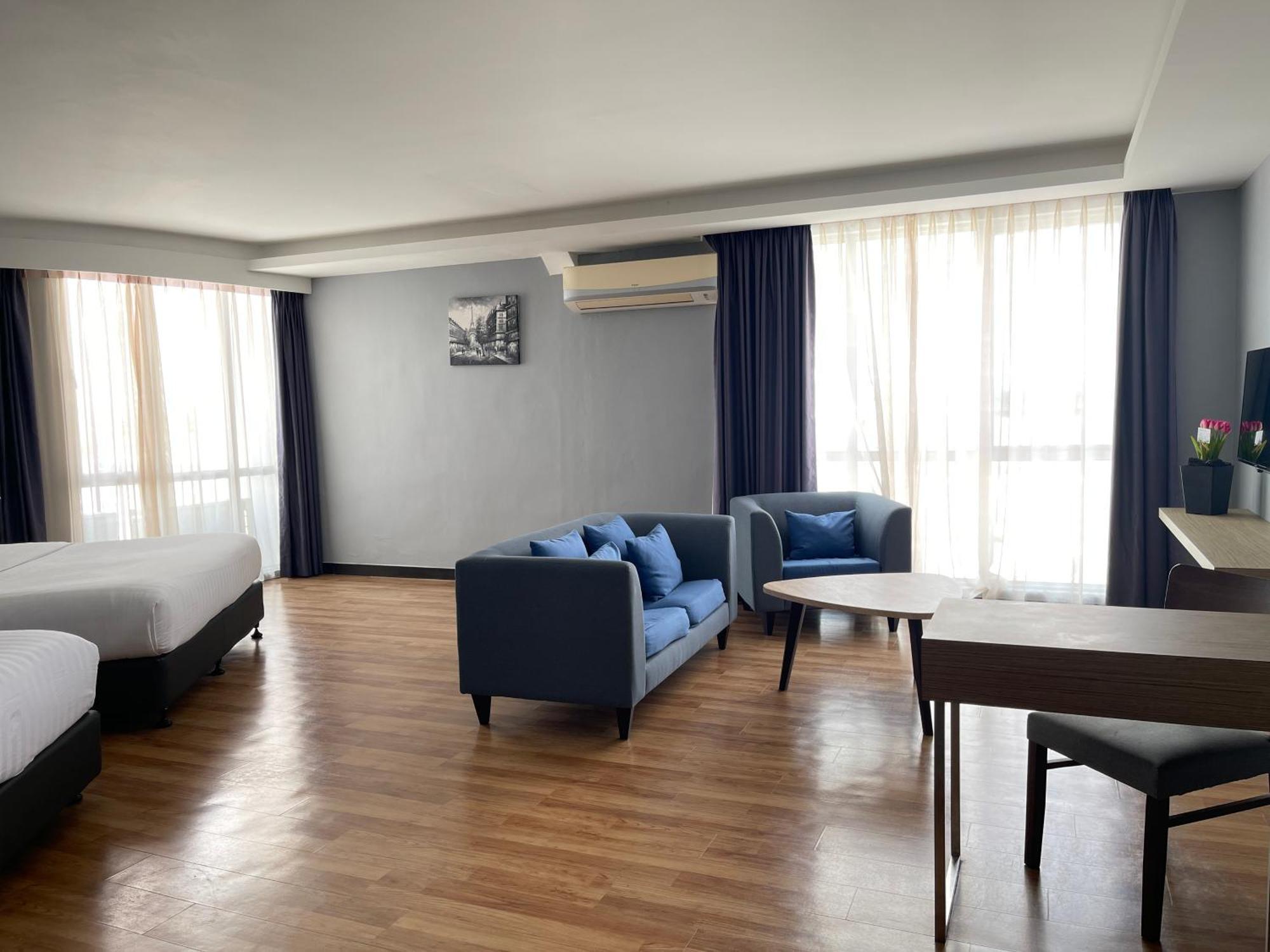 Win Hotel Sibu Exterior photo