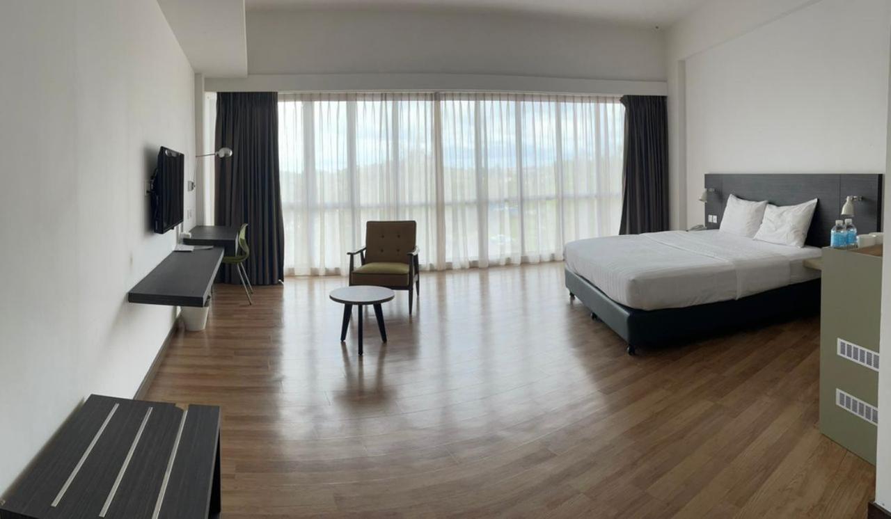 Win Hotel Sibu Exterior photo